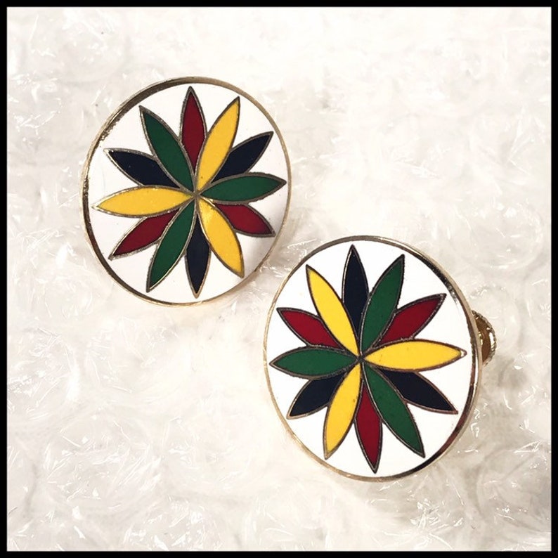 Vintage Pennsylvania Dutch Good Luck Hex Petal Rosette Goldtone Metal Screw Back Earrings Free Shipping