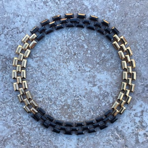 Vintage Hallmarked Avon Gold Tone & Black 16” Necklace Link Chain Free Shipping