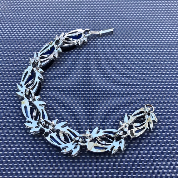Art Deco Style Bracelet Flower Pattern Bracelet Blue Link Bracelet Gift for Her Vintage Silver Tone Jewellery