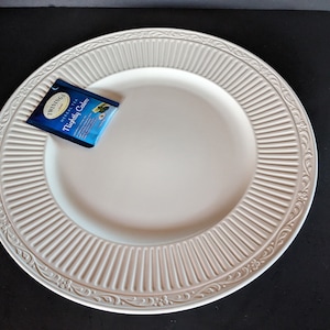 Mikasa Italian Countryside Platter: 12&quot; White Stoneware Serving Piece