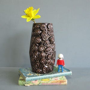 Vintage Sylvac Harmony tall bronze lustre vase 4299
