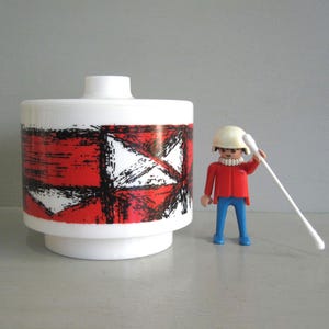 Vintage mid century plastic storage pot, Kingston Plastics
