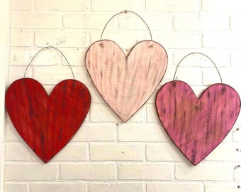 Distressed Wooden Heart - Valentine's Day Farmhouse Decor