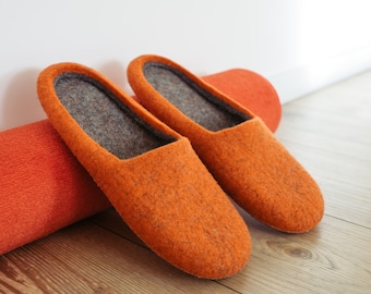 Tasty Carrots, Wool felted slippers for the comfort lovers, Orange felt slippers, Unisex style wool slippers made in Great Britain, Onstail