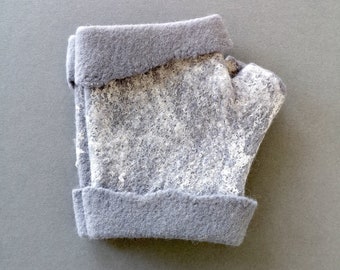Soft merino wool fingerless gloves in light grey. Fashionable winter fingerless gloves for women. Designed and made in UK
