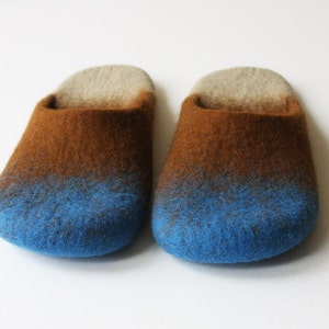 Wool felted slippers made to order. Open-heel felt slippers for men and women. Cozy gift idea. Bestseller felt slippers made in Britain. image 4