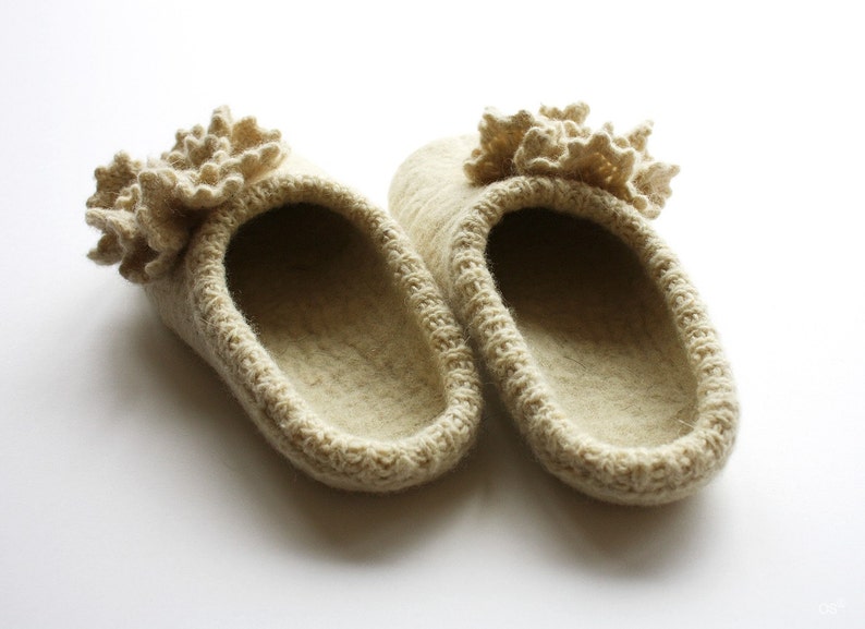 Flowering pearls eco hand felted wool slippers with crochet flowers HANDMADE TO ORDER image 5
