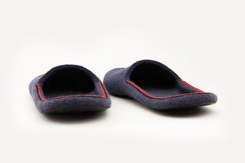 On the coals. Felted wool slippers in dark grey. Open-heel felt slippers for men and women handmade to order. Original design made in UK image 3