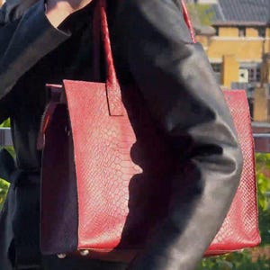 Crocodile Leather Tote Bag - Genuine Leather Shoulder Bag - Structured Handbag for Women - Elegant Office Bag - EL.1