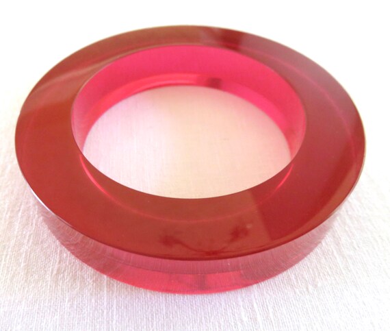 Circa 1970. Pink Plastic Bracelet, Art Plastic Bangle 