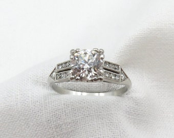 Art Deco Era 1.03 carat Old European Cut Diamond Engagement Ring