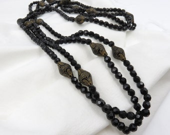 Circa 1920 Glass Bead Necklace