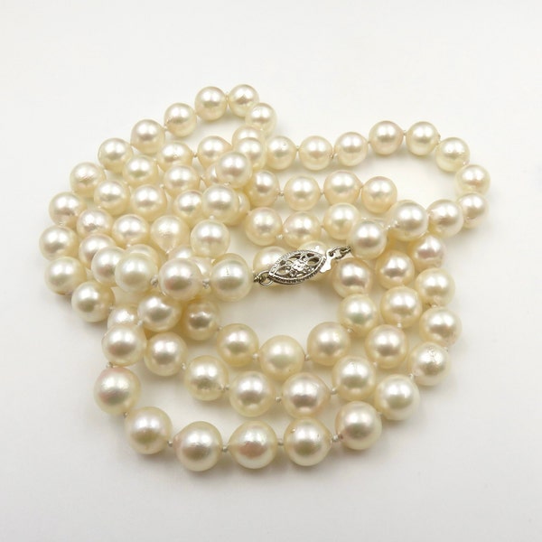 Matinee Length Cultured Pearl Necklace.   7.0-7.5mm diameter