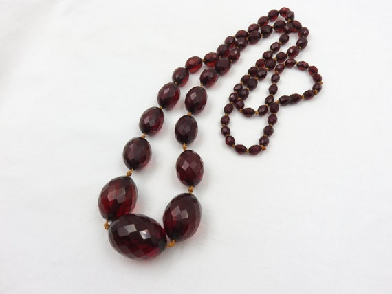 Circa 1930.  Faceted Bakelite Bead Necklace, Cher… - image 1