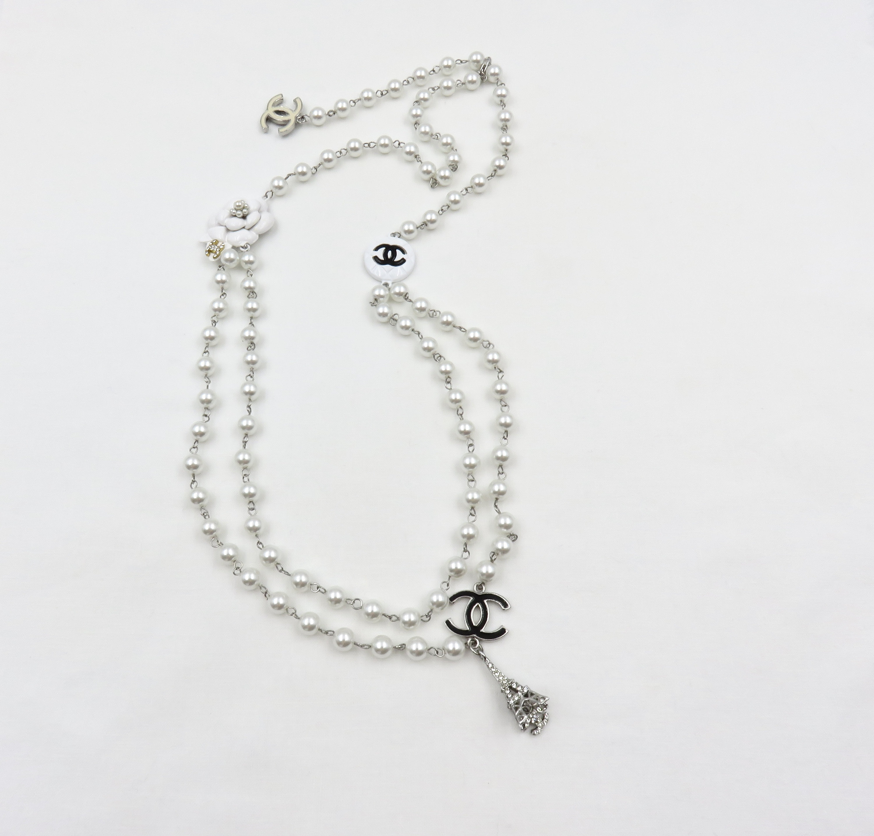 【希少】CHANEL pearl necklaceクリスタル＆パール ネックレス Chanel 5 Silver CC Crystal Faux Pearl Long Necklace | eBay