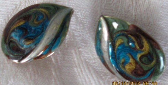 Vintage Paisley Marbled Enamel Earrings with Gold… - image 3