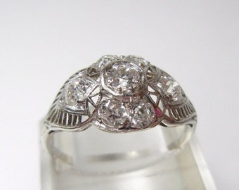 Vintage Diamond Filigree Ring / set in Platinum / Engagement ring / Diamond Ring / Unique  / Anniversary gift / Wedding ring