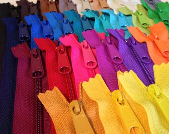 Zippers for handbags, 14 inch handbag zippers with long pull, 25 zippers in 25 colors, 4.5 mm coil, color sampler, No 5 Nylon coil zippers