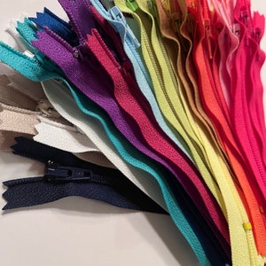 Zippers for pouches, 5 inches, 30 zippers in 15 colors, assortment of bright, light and neutral zippers, No 3 coil image 2