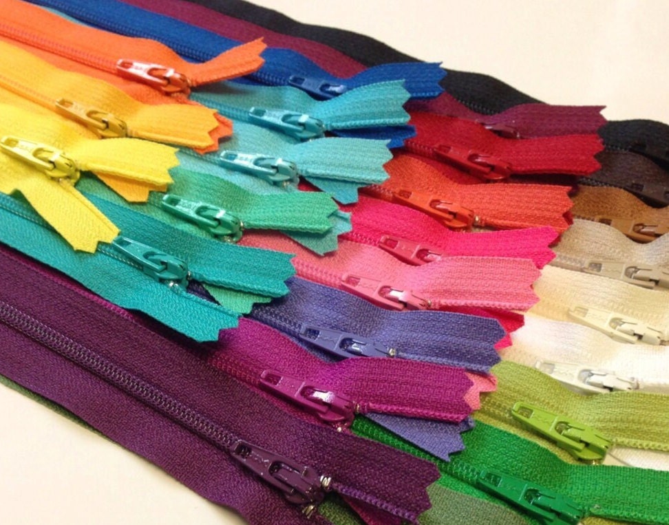 Yuedi 60pcs 20 inch Zippers-25colors Nylon Coil Zipper Bulk #3 Zippers for Tailor Sewing Crafts