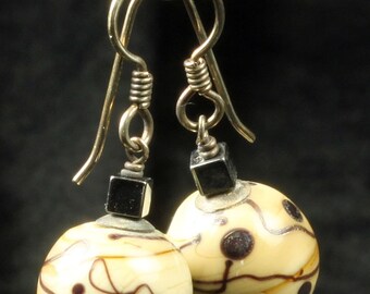 Maple Sugar lampwork glass beaded earrings