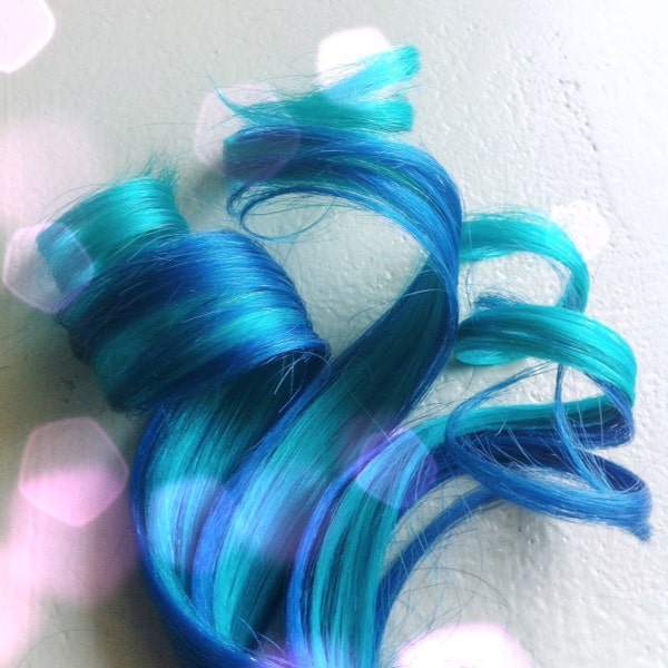 the M E R M A I D ... mermaid electric Blue and Teal human hair clip in extension