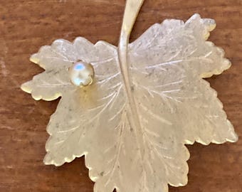 Vintage Brooch | Vintage Leaf Brooch with Faux Pearl