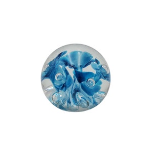 Vintage Gibson Signed Blue White Clear Floral / Flower 3&quot; Round Art Glass Paperweight