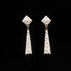 Vintage Napier Designer Hollywood Regency Gold Tone Ball Stud White Washed 3.25&quot; Geometric Triangle Clip On Dangle Statement Earrings