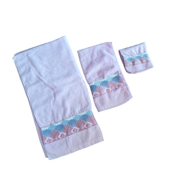 Vintage Burlington Cotton Blend Pink Teal Seashell Ocean Beach 3 Piece Set of Bathroom Towels Washcloth Hand Towel Bath Towel Etsy Ireland