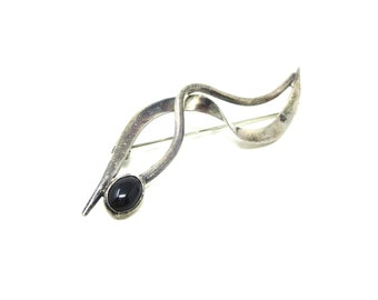 Vintage Abstract / Modernist Style Sterling Silver 925 & Black Onyx Cab Unisex Brooch