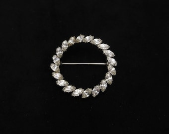 Vintage Krementz Silver Tone Clear Rhinestone Circular Wreath Brooch Scarf Holder Glasses Holder