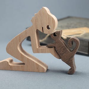 Brutalist Oak Man and Cat Sculpture – Minimalist Wooden Figurine Art, Pet Lover Gift, Sentimental Cat Owner Home Decor
