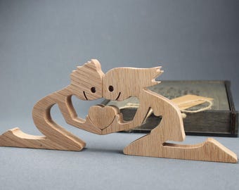 Handcrafted Wooden Couple Figurine: Romantic Sculpture Art for Wedding, Anniversary & Home Decor Gift