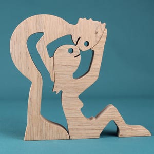 Minimalist Oak Couple Sculpture - Romantic Wooden Figurine Gift for Anniversary Wedding, Scroll Saw Love Art