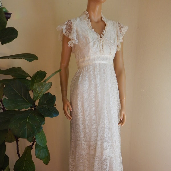 Vintage Bohemian lace long dress, 1970s hippie dress, lace wedding dress, gunne sax style, cottage core