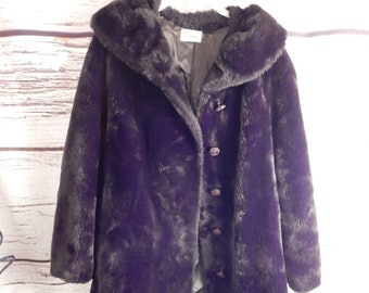 vintage faux fur womens coat, buffums brand , huge buttons, brown coat, 1970s