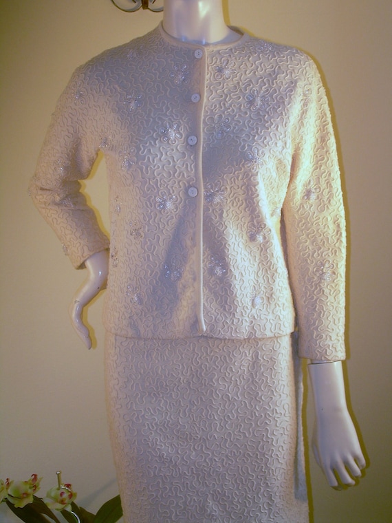 Vintage Beaded Virgin Wool Suit, 1960s Elanit Pin… - image 2