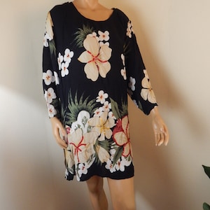 hawaiian dress, all rayon with sequins, kaftan style, bust 54