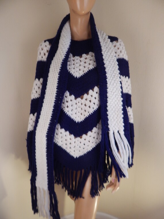 handmade poncho and scarf in new condition, vinta… - image 2