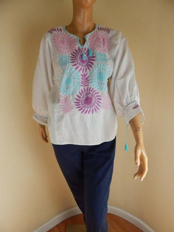 Mexican Handmade blouse, hand embroidered.  large 