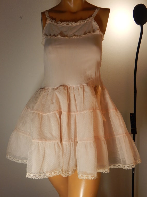 Vintage petticoat childs, pink ruffles - image 9