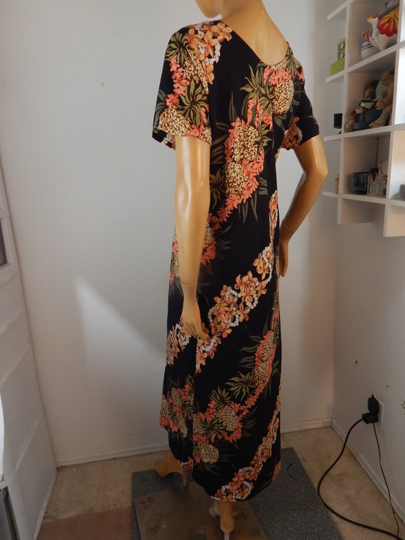 Hawaiian dress by Hilo Hattie, large, black, all … - image 8