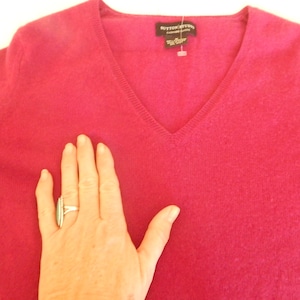 Red Cashmere Sweater, Womens wool pullover, bust 38, vintage