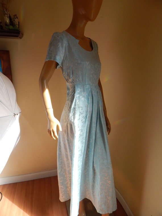 Vintage rayon babydoll dress in blue brocade  - image 5