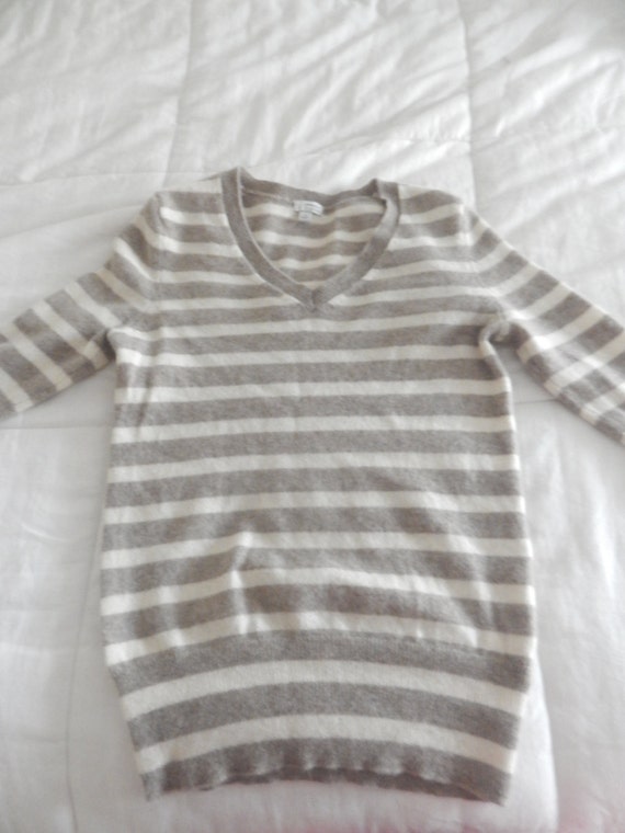 Womens gray cashmere sweater ,Petite Small, stripe