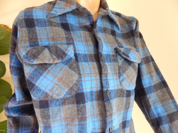 Pendleton womens wool flannel shirt, bust 42 - image 4