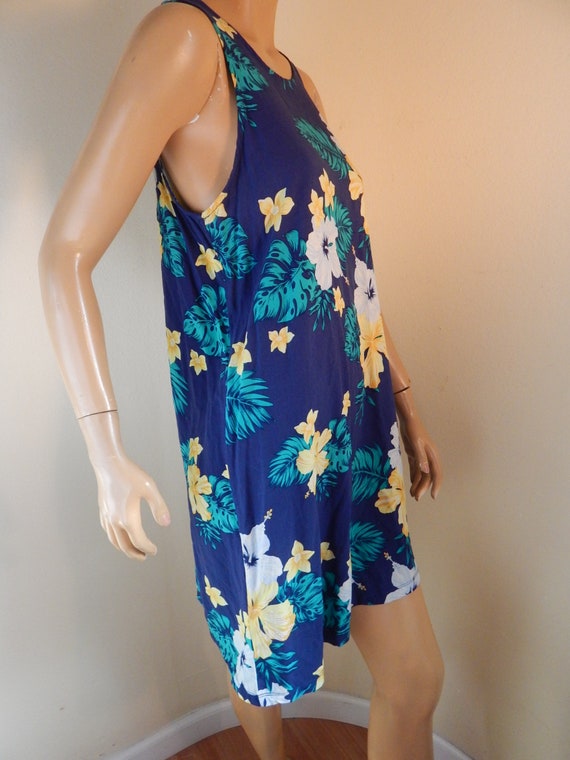 Rayon Hawaiian dress, muumuu, floral dress, bust … - image 2