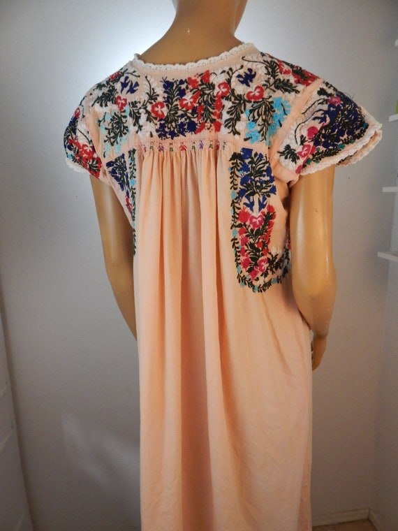 Mexican gown embroidered, heavy cotton muslin, Sa… - image 2