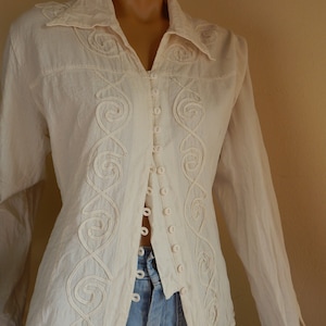 Vintage 80s white cotton blouse , bust 43, 11 buttons